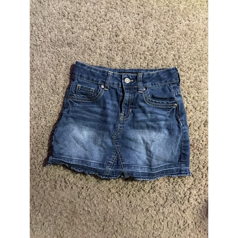 Jordache Girls Denim Mini‎ Skirt Dark Wash Blue Raw Hem Size 6 Jean Skirt